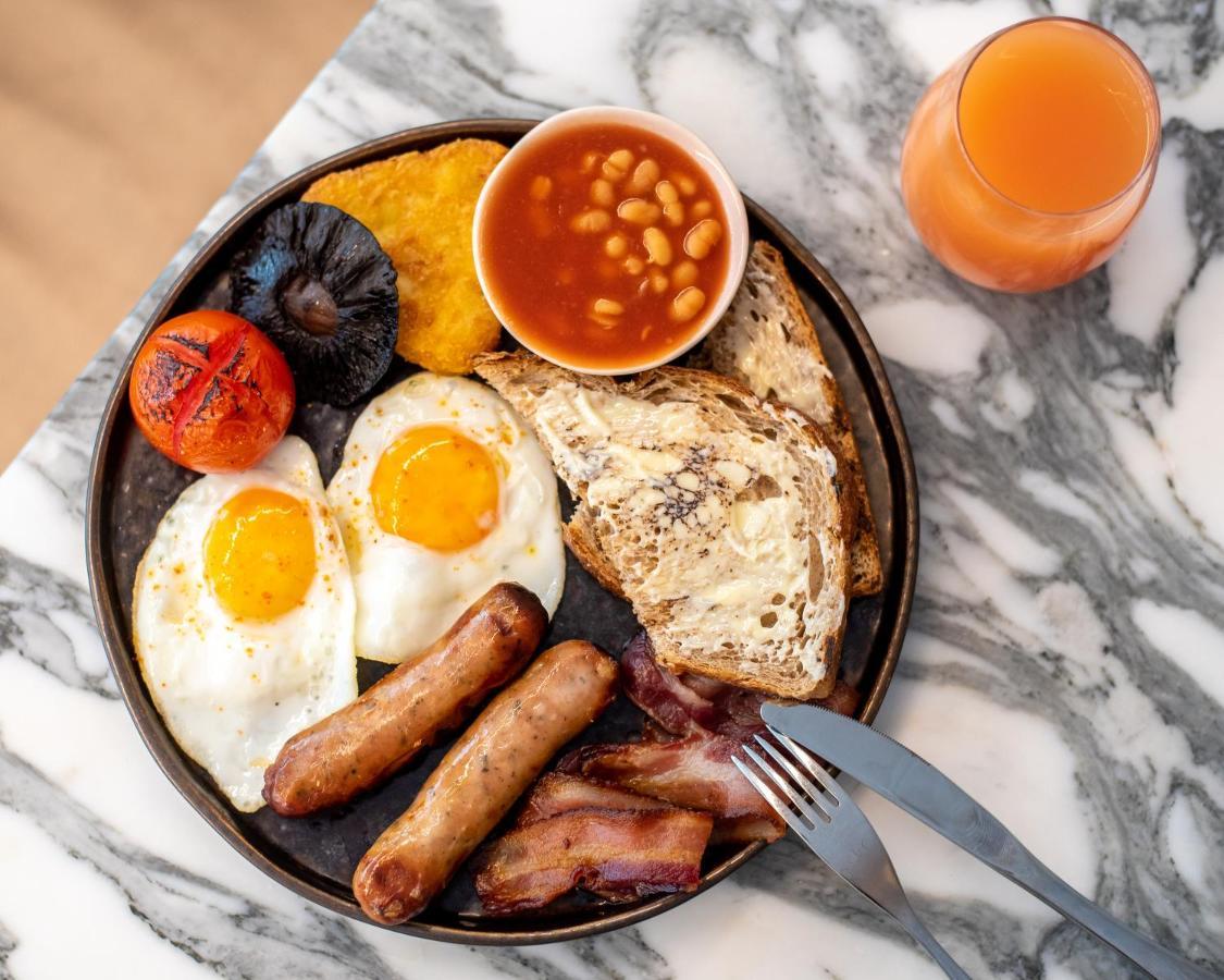 샌더슨 호텔 런던 외부 사진 English breakfast